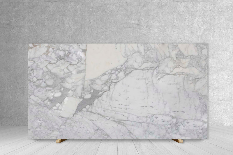 MARBLE CARRARA WHITE C" CLASSIC HONED 3/4"