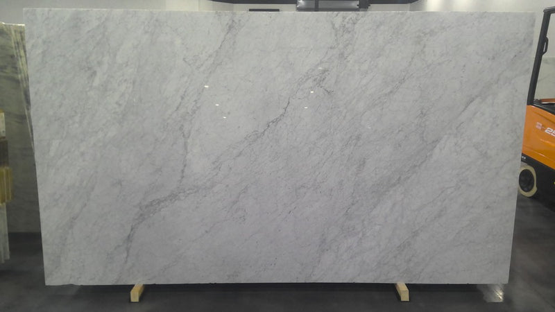 MARBLE CARRARA GIOIA DUAL HONED & POLISHED 3/4