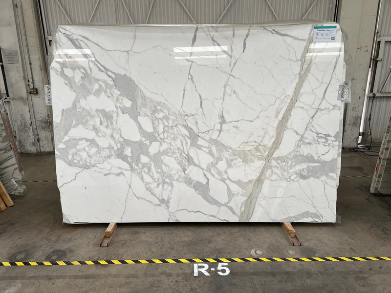 MARBLE CALACATTA OMG POLISHED 3/4 SP