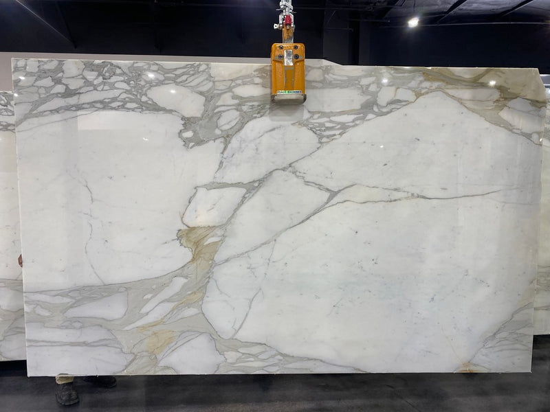 MARBLE CALACATTA PREMIUM POLISHED 3/4