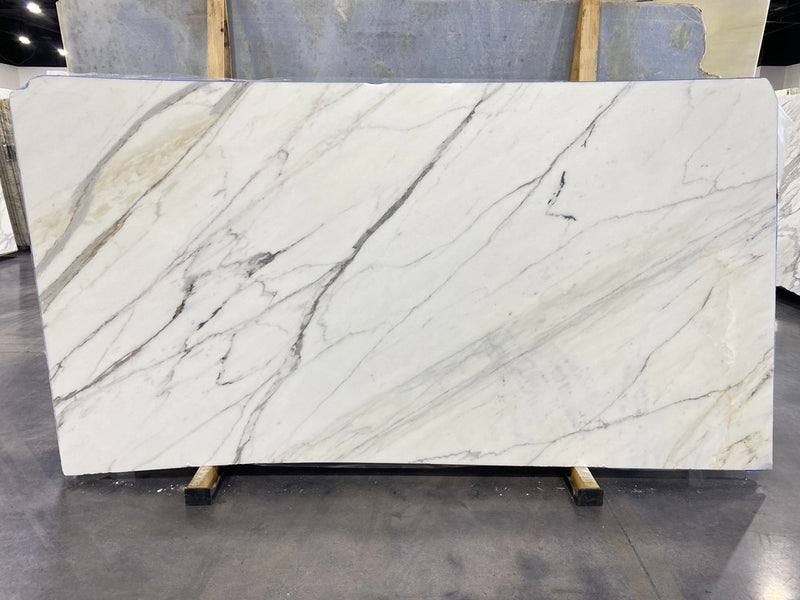 MARBLE CALACATTA STATUARIO HONED 3/4