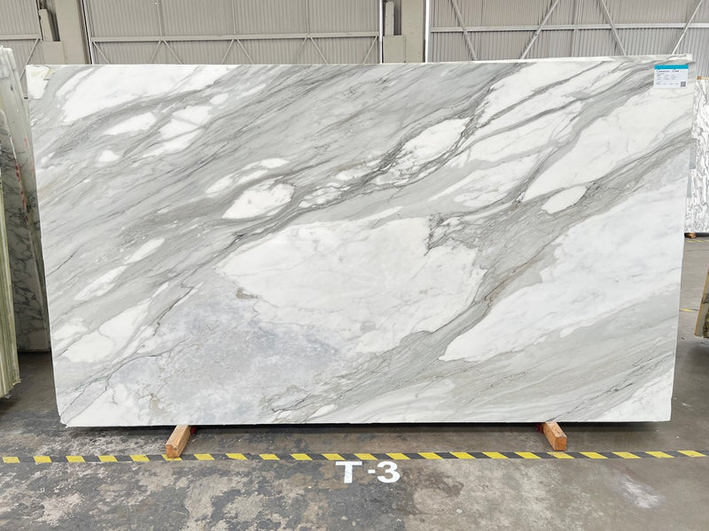 MARBLE CALACATTA OMG POLISHED 3/4