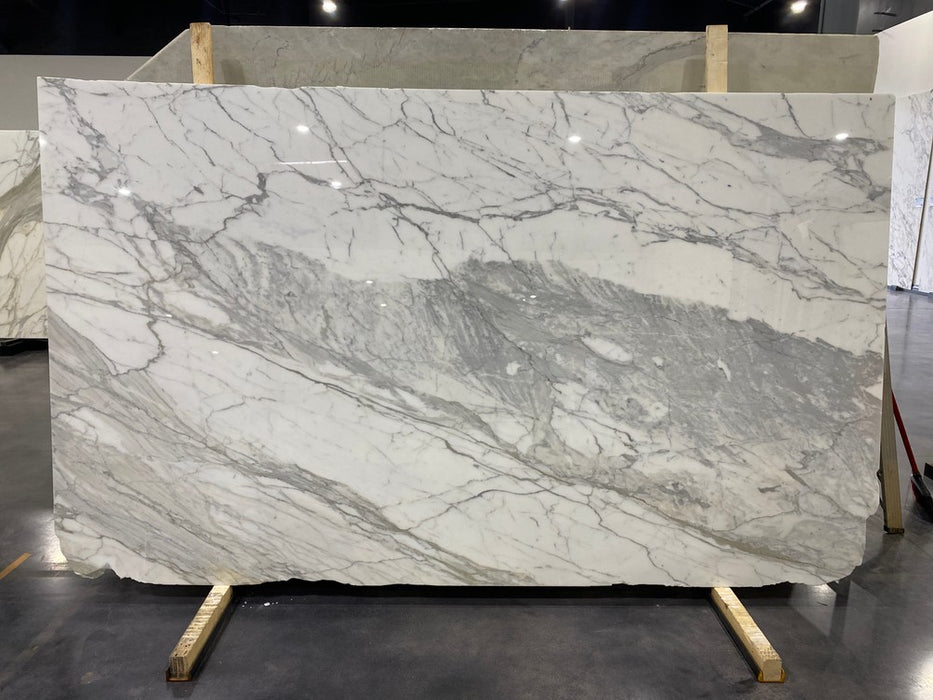 MARBLE CALACATTA PREMIUM POLISHED 3/4