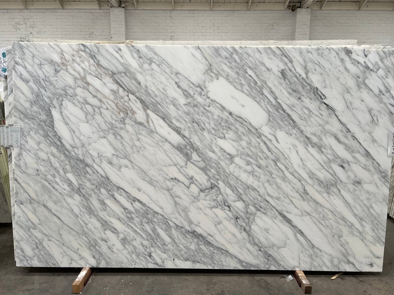 MARBLE CALACATTA A HONED 3/4