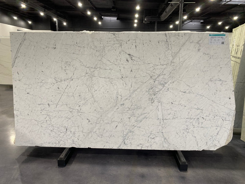 MARBLE CARRARA WHITE C" DUAL HONED & POLISHED 3/4"