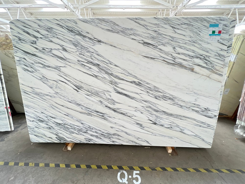 MARBLE ARABESCATO CORCHIA EXTRA HONED 3/4