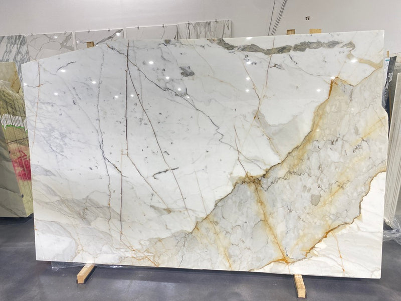 MARBLE CALACATTA MACCHIA VECCHIA SUPREME" POLISHED 3/4"
