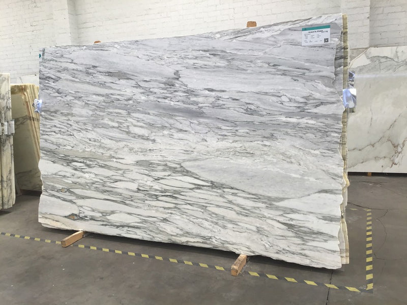 MARBLE CALACATTA APUANO HONED 3/4